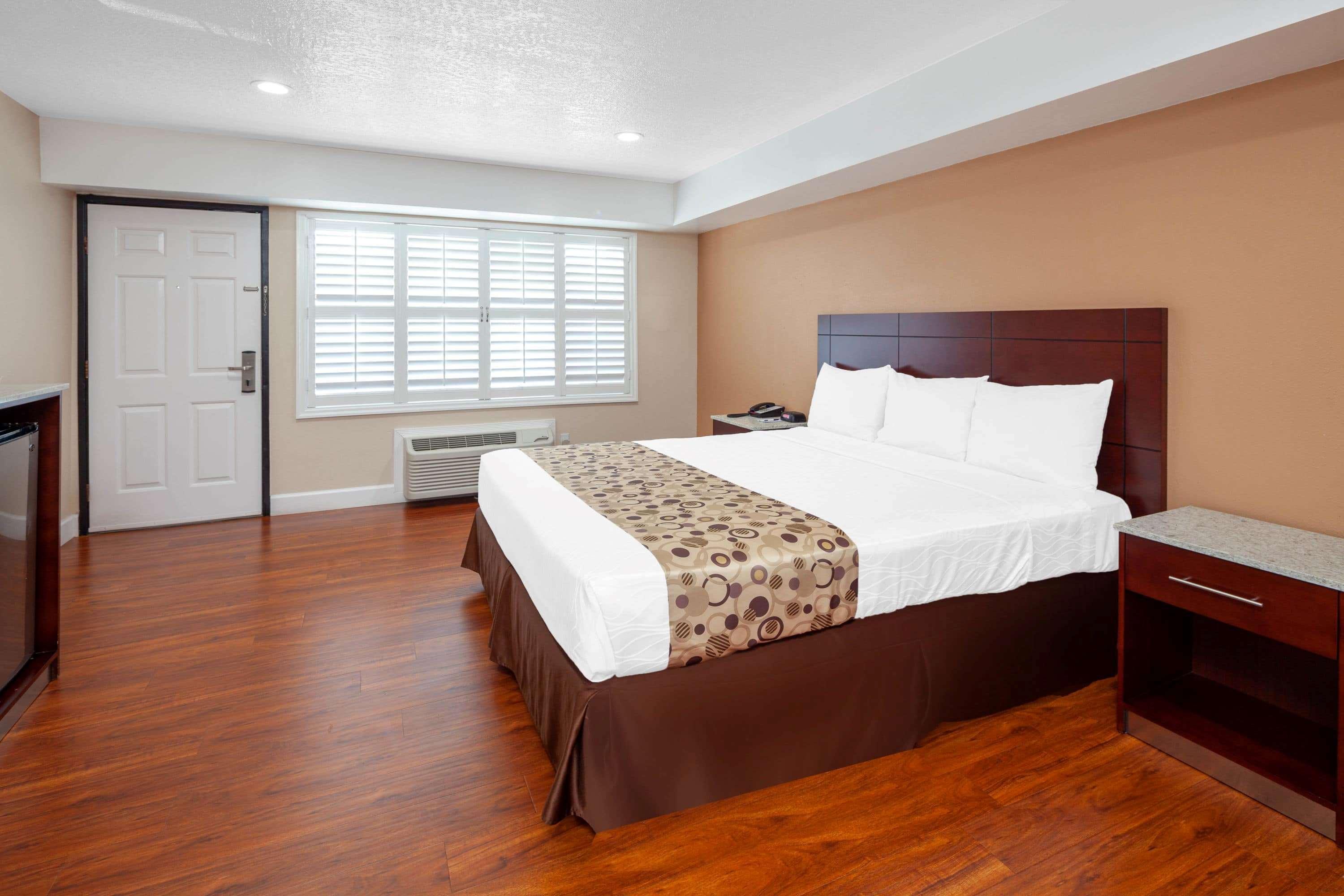 แทรเวลลอดจ์ บาย วินด์แฮม ฮาร์เบอร์ซิตี้ Hotel ลอสแอนเจลิส ภายนอก รูปภาพ